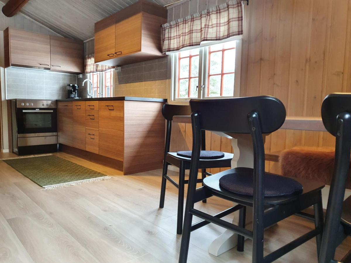 Groven Camping & Hyttegrend Amot  Dış mekan fotoğraf